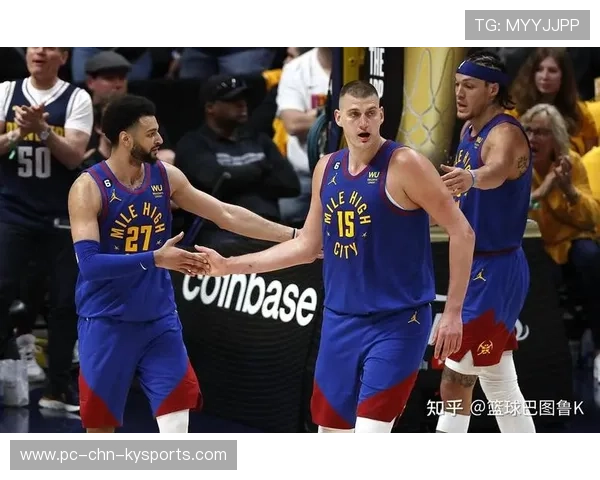 掘金穆雷前场出手三分，轻松投中：全场聚焦，如何助力球队制胜