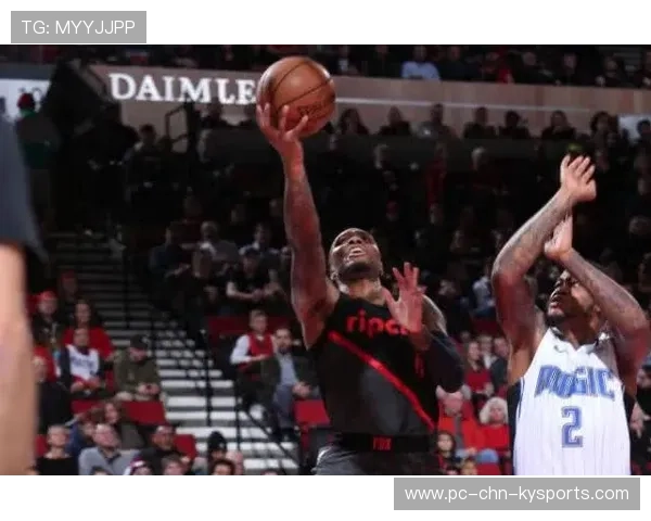 开拓者快攻提速，比分紧咬不放